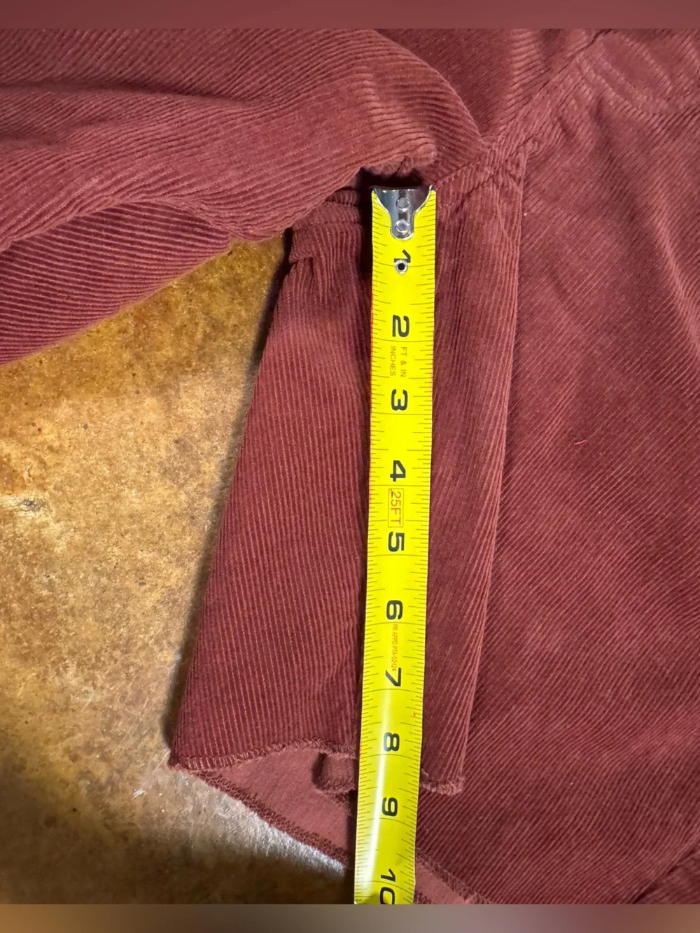Brixton men’s maroon corduroy drawstring 8 inch inseam shorts size large